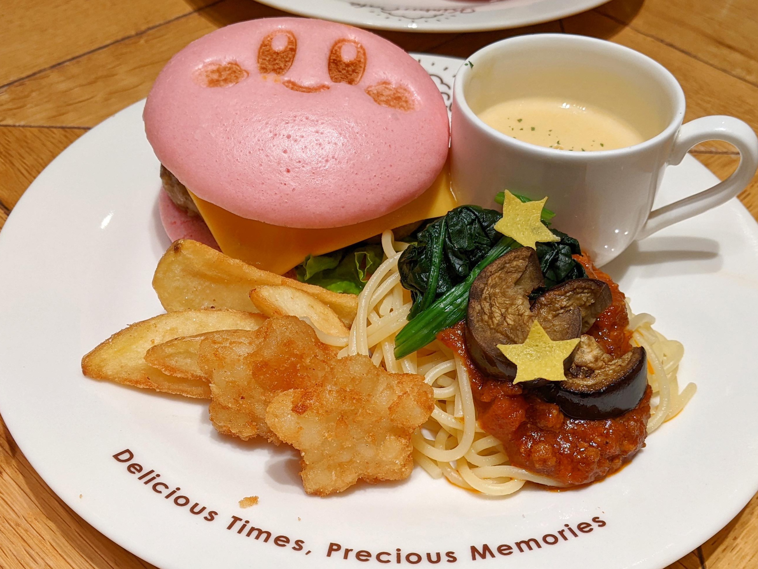 カービィカフェで提供されている料理の一例